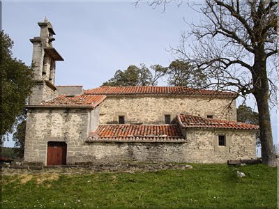 Iglesia de San Miguel en Mendeika
