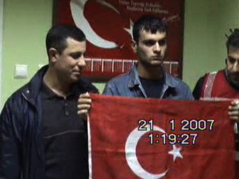 [samast_bayrak.jpg]