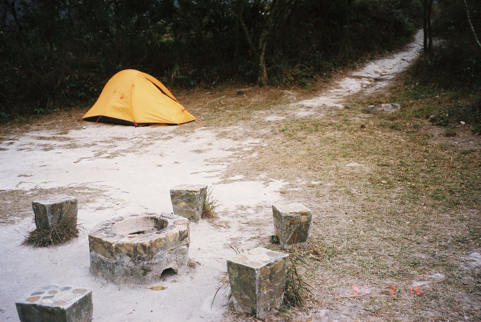 [F1030007a.jpg]