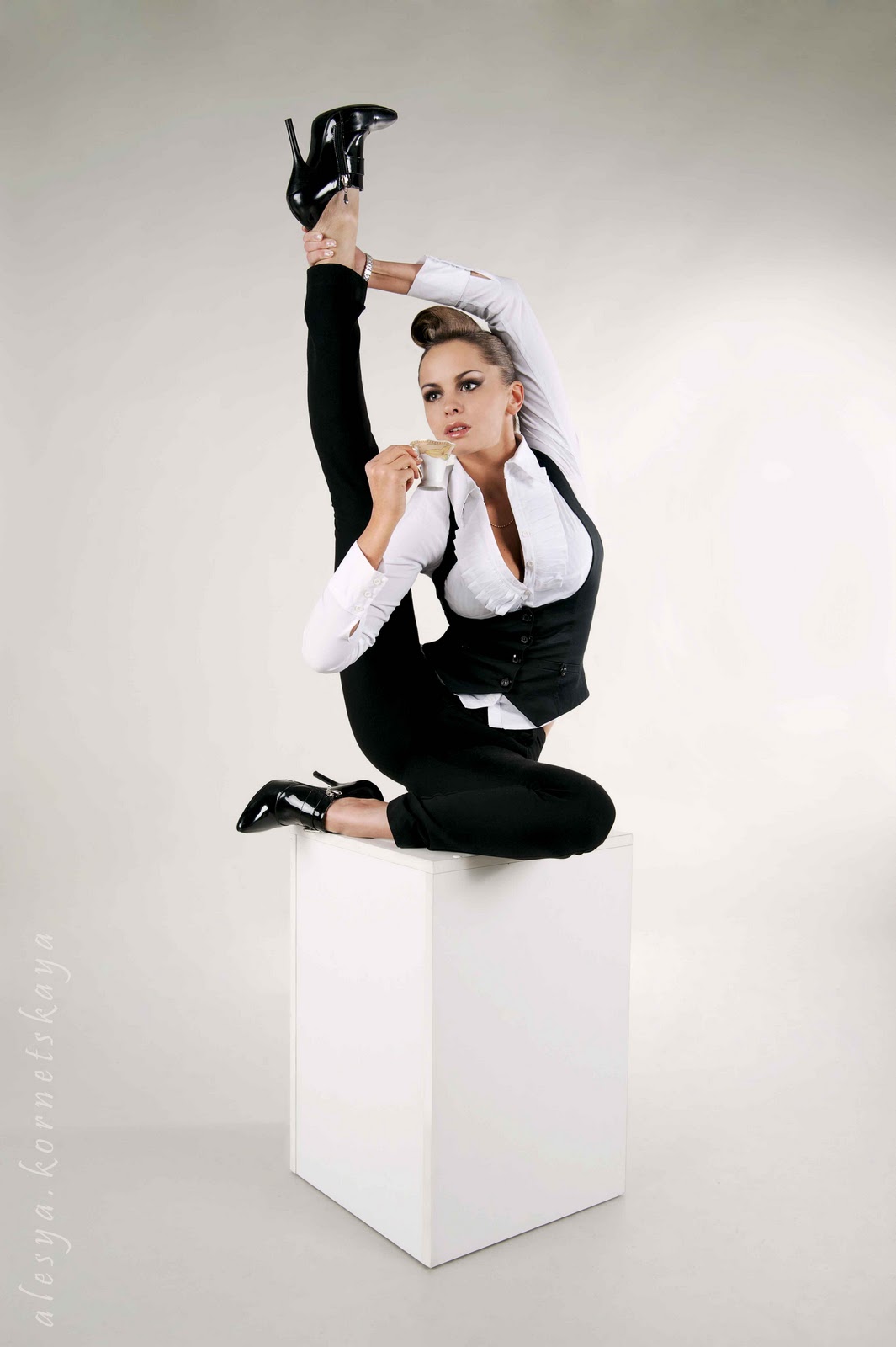 ALESYA KORNETSKAYA / FASHION AND BEAUTY PHOTOGRAPHER / MONTREAL: Life 