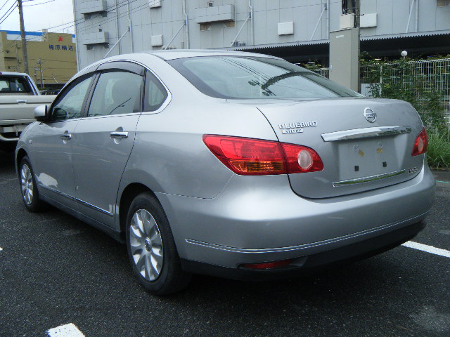 Nissan bluebird g11