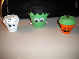 Jean's Crafty Corner: Day 20 of Halloween Projects: Halloween Flower Pots