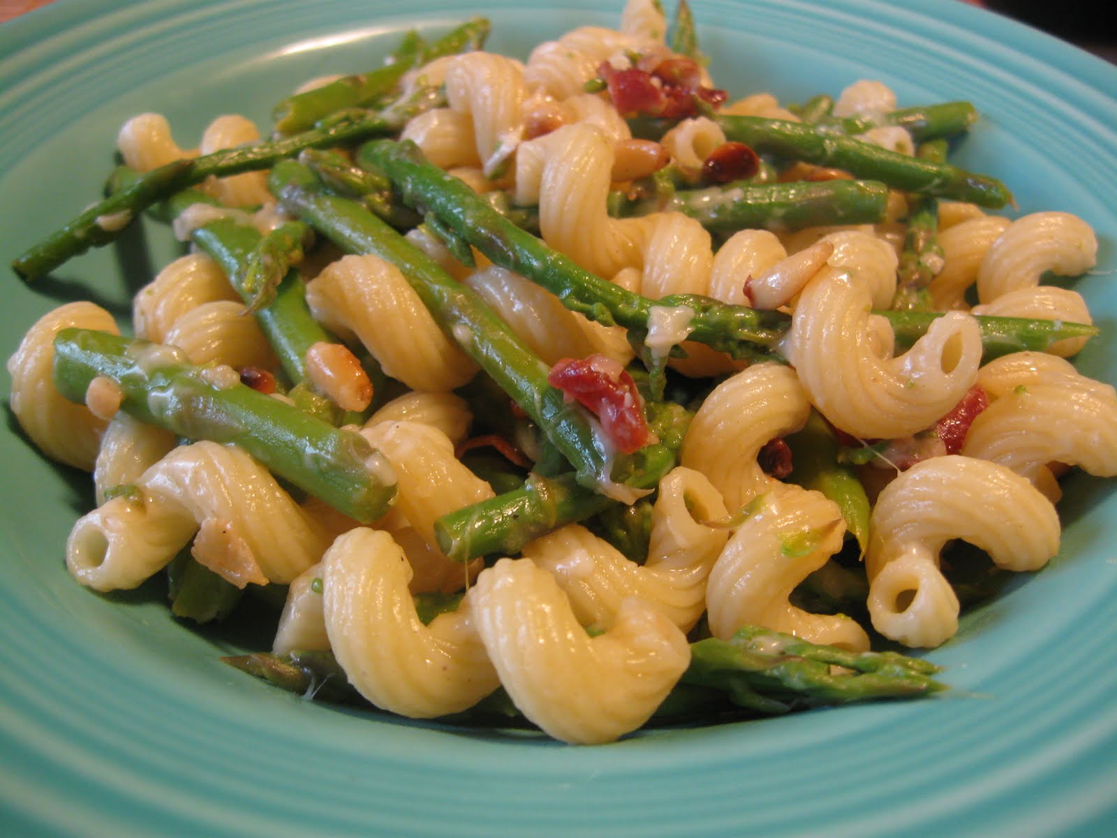 One meal at a time Pasta with Asparagus, Prosciutto and Pine Nuts