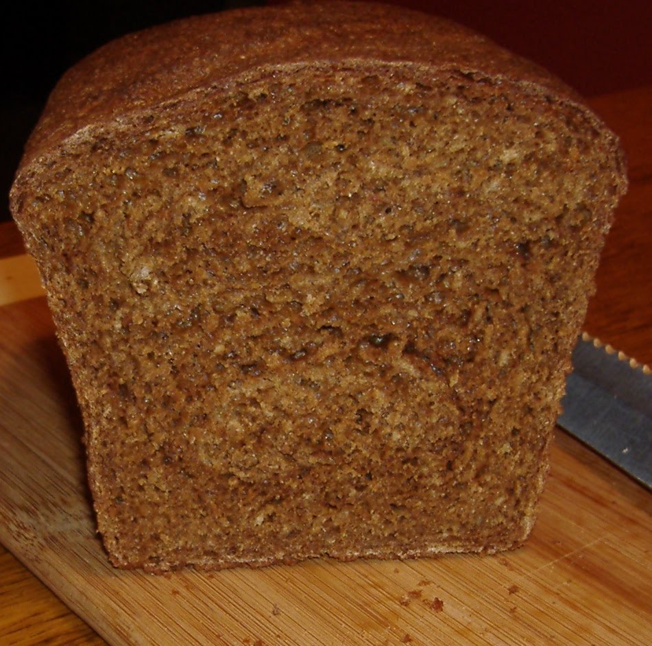 Названия ржано пшеничного хлеба. Гречка в хлебопечке. Хлеб с гречневой мукой. Хлеб с целой зеленой гречкой в хлебопечке. Хлеб из гречневой муки.