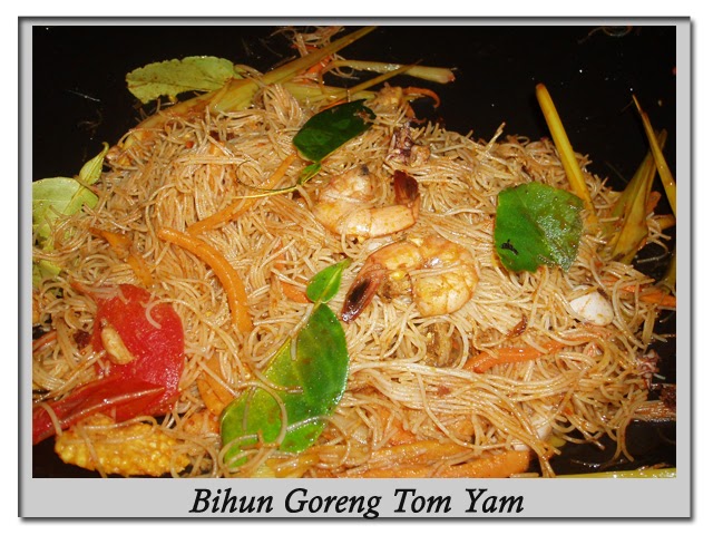 ~ Cooking's With Love ~: Bihun Goreng Tom Yam