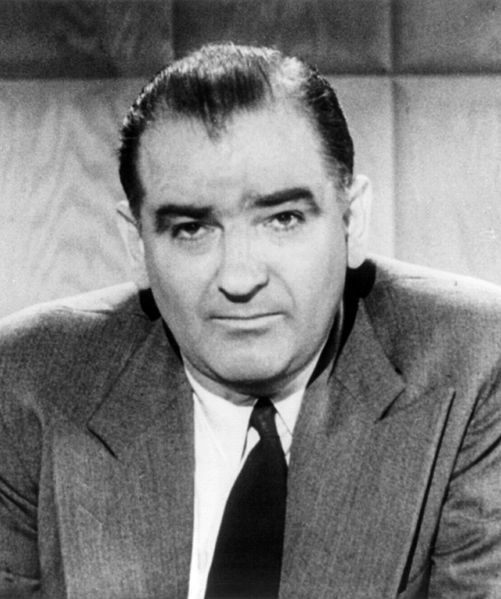[501px-Joseph_McCarthy.jpg]