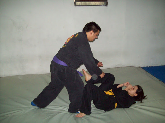 DEFENSA PERSONAL PARA MUJERES