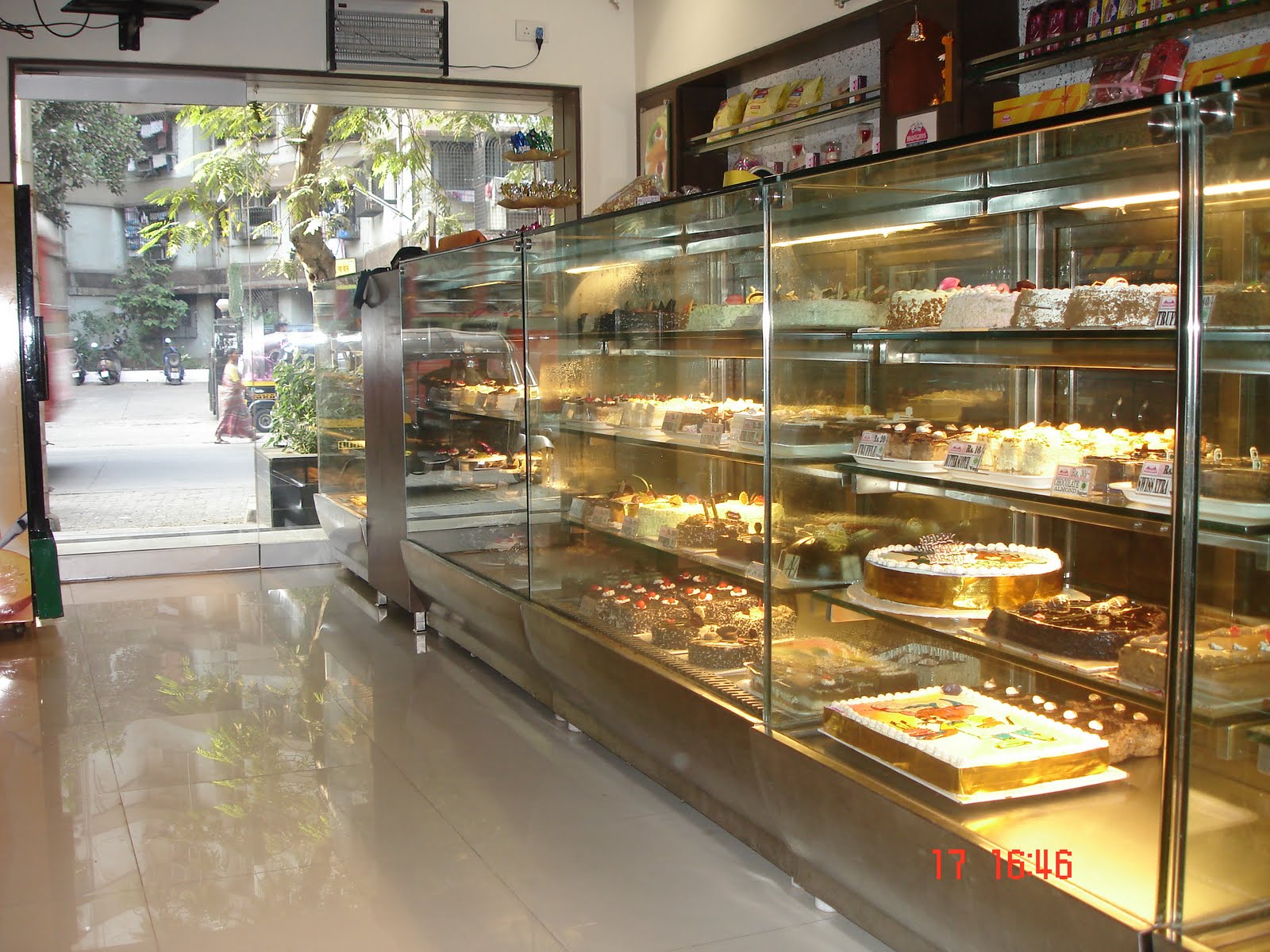 Cakes and More Monginis History