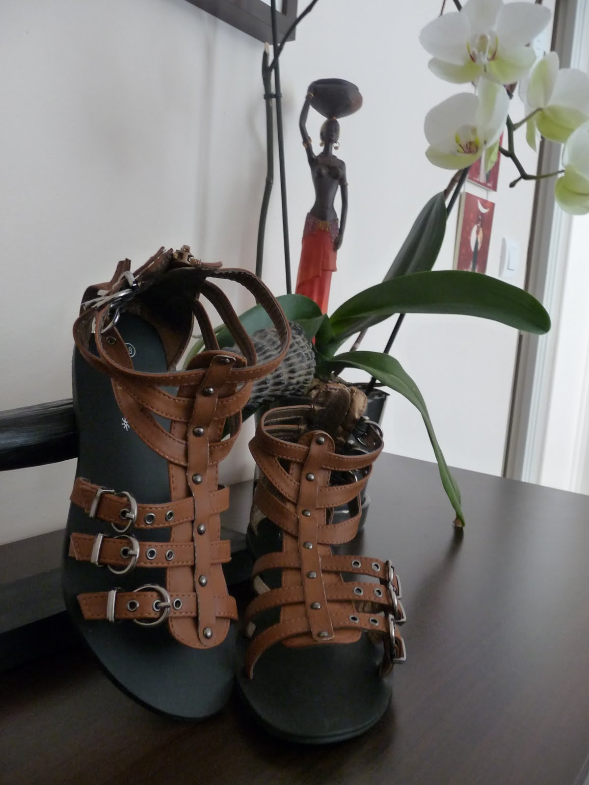 spartiate montant au genou