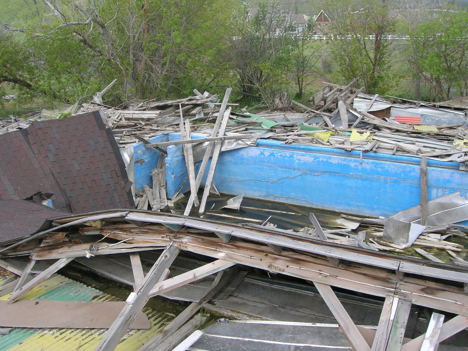 GRAND LIFE LUKE'S HOT POTS