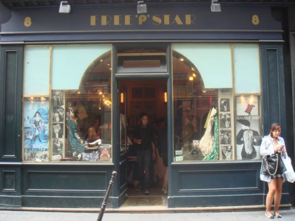 Free'p'star 61 Rue De La Verrerie 75004 Paris caefernandes.blogspot.com