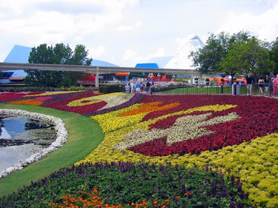 Sarah Sprinkles: EPCOT Pictorial