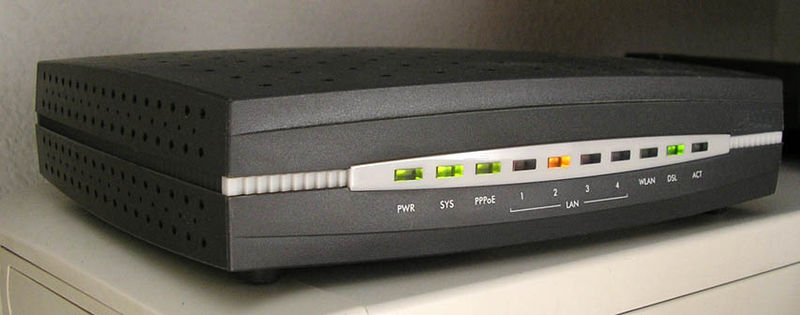 [800px-Router2.jpg]