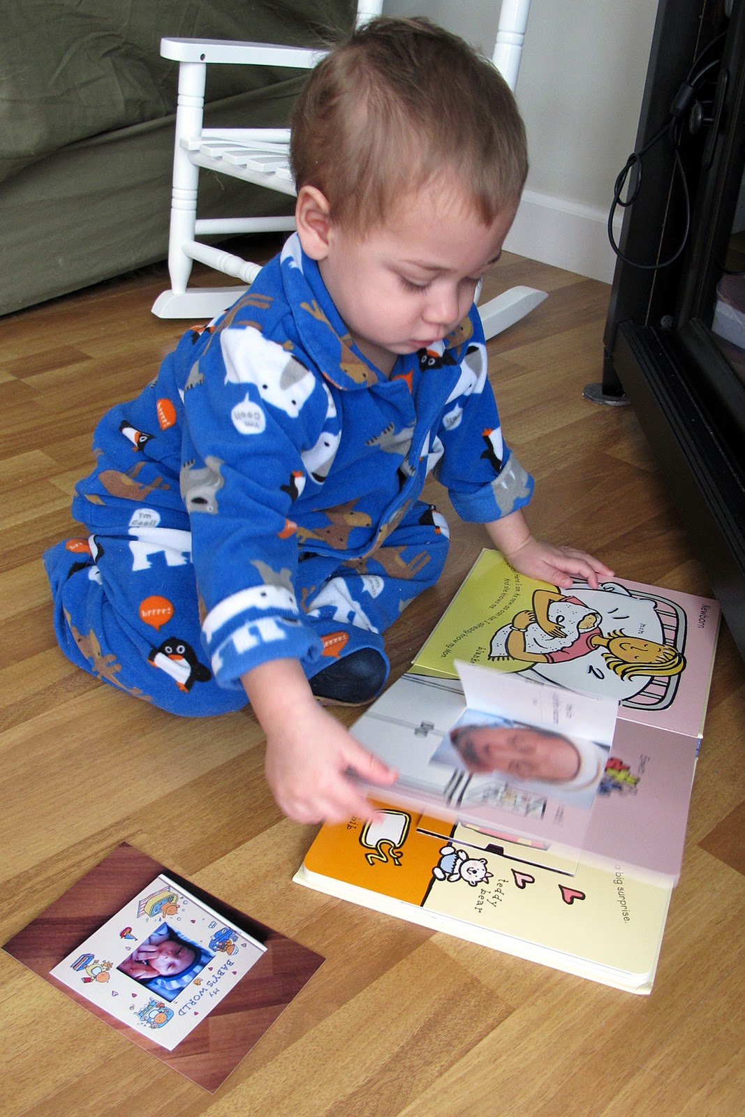 Peaceful Parenting Going on a Photo Hunt!