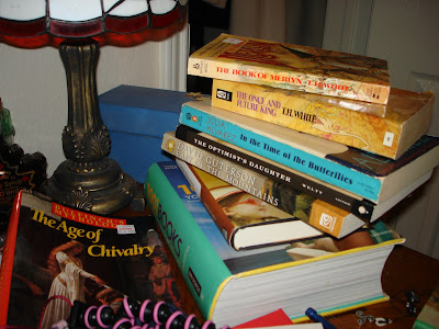 Trish's Reading Nook: What's on Your Desk? (aka Picture Overload)