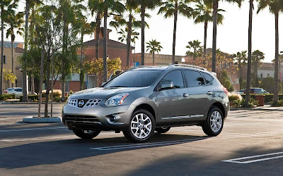 2011 Nissan Rogue First Look
