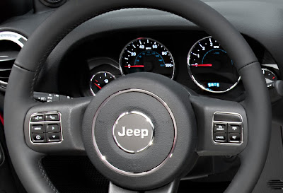 2011 Jeep Wrangler Steering Wheel View