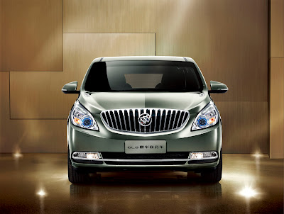2011 Buick GL8 Front View