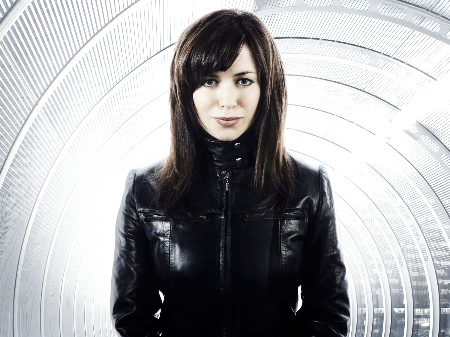 gwen cooper eve myles gwen once lived the ultimate double.