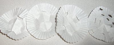 paper snowflakes using cupcake liners
