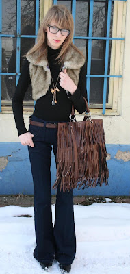 STYLIZACJA ZE SPÓDNICĄ W BAROKOWY WZÓR Charlize Mystery STYLIZACJA ZE SPÓDNICĄ W BAROKOWY WZÓR Charlize Mystery