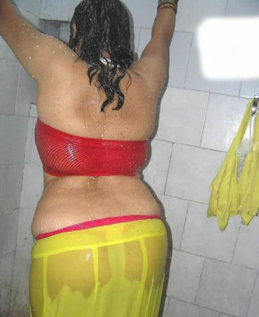 Hot Indian Aunty In Bathroom HD Latest Ta