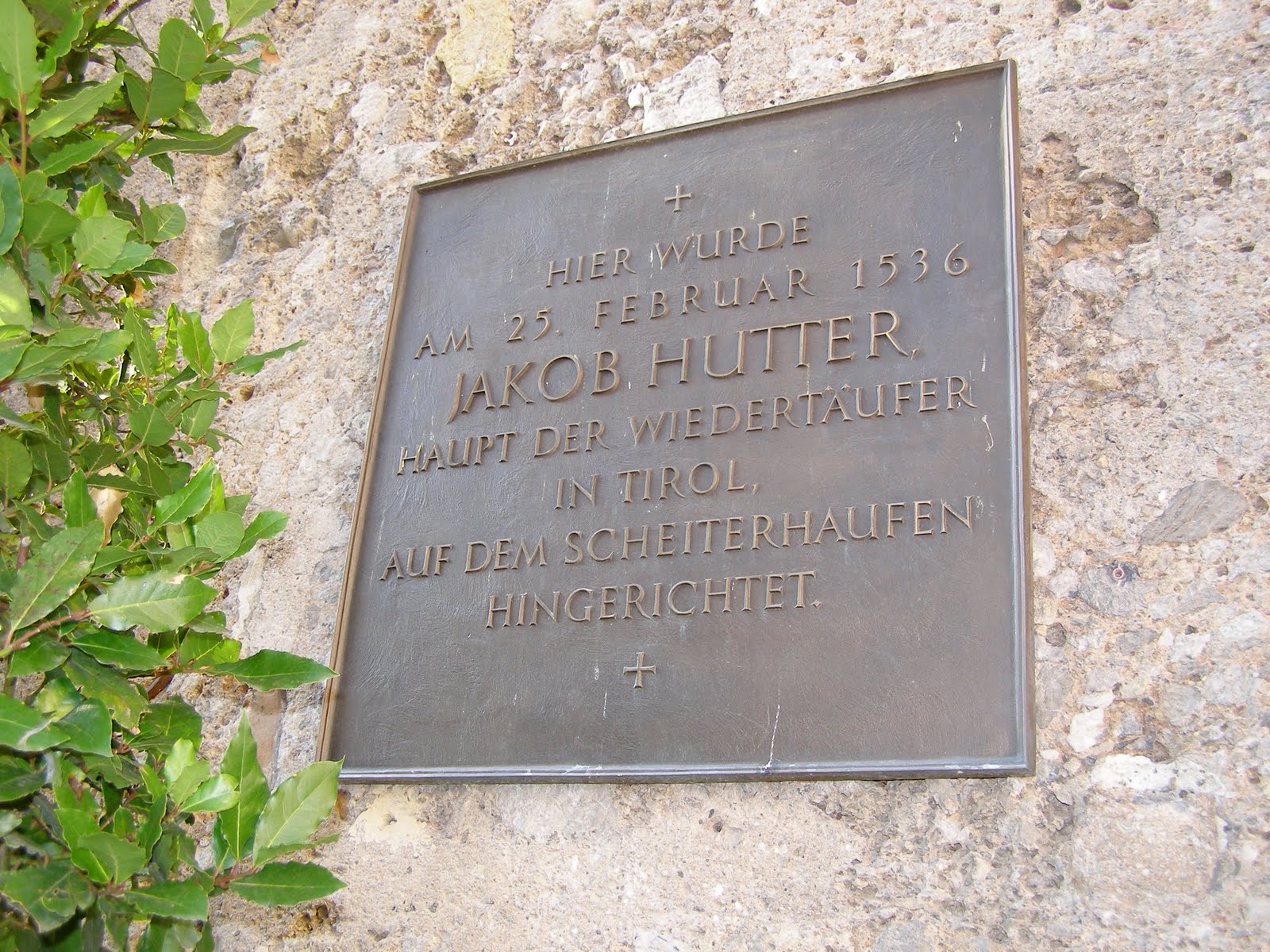 Eurotour: Plaque in Innsbruck in memory of Jakob Hutter, ein Wiedertaufer
