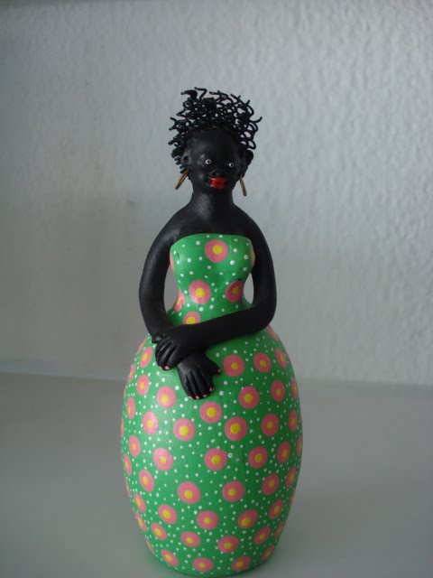 Boneca nega maluca de barro Clearance