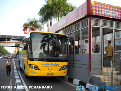 Halte Bus Trans Metro SAUM Pekanbaru