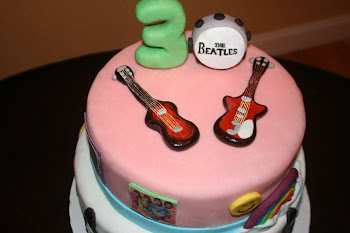 Hippie, Beatles Cake