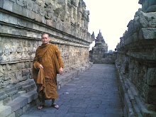 Gambar Bhante candasilo