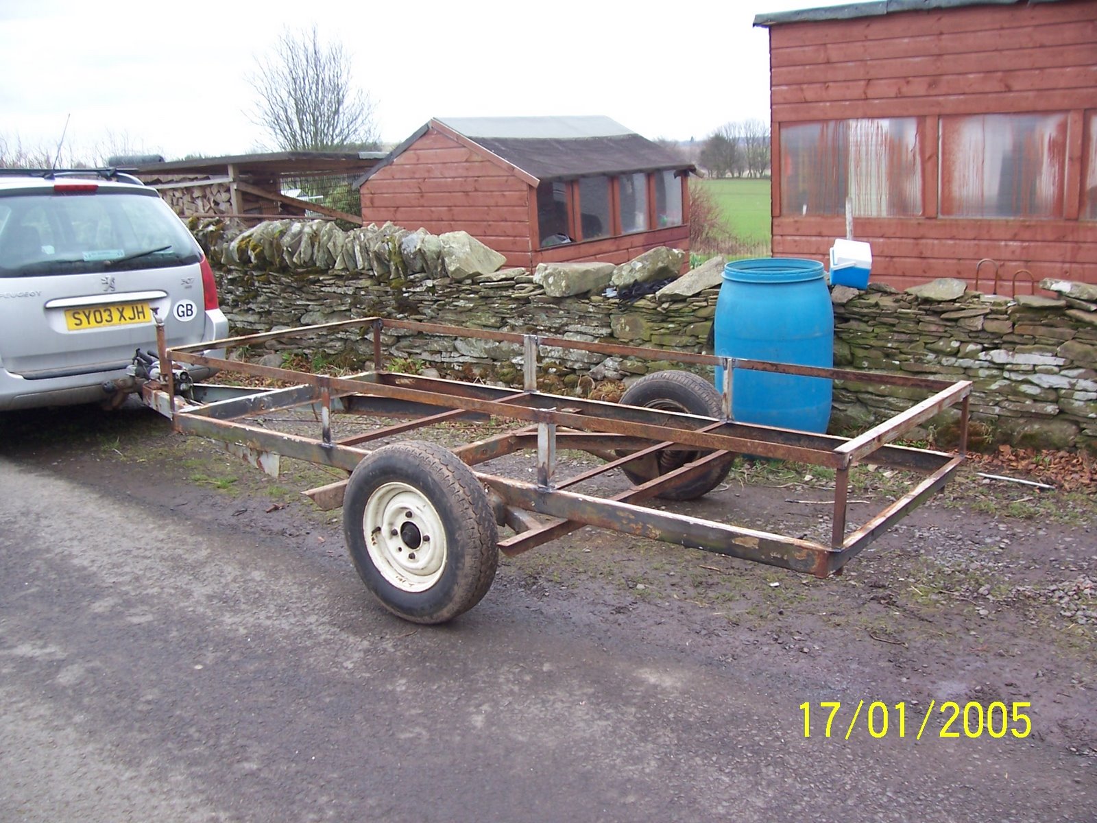 [canoe+trailer.jpg]