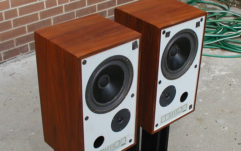 SEVENTIES STEREO: MISSION 700 Speakers