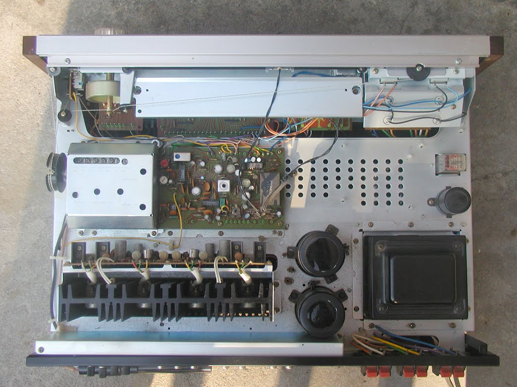 SEVENTIES STEREO: Pioneer SX-838 photos.