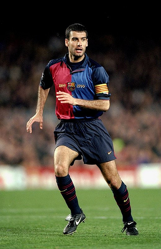 http://4.bp.blogspot.com/_JpAzjGpfpp0/TVP4-FzueeI/AAAAAAAABpc/YhmLoq7--pg/s1600/pep-guardiola-barcelona-midfielder.jpg