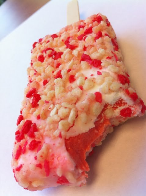 Triple Scoop Desserts: Good Humor - Strawberry Shortcake Bar