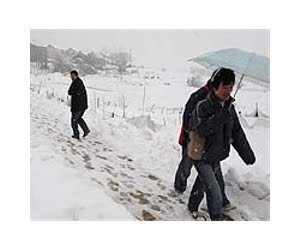 [china-snow-feb08-lg.jpg]