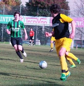 [Fafe+-+Abambres+-+Juniores+2.JPG]