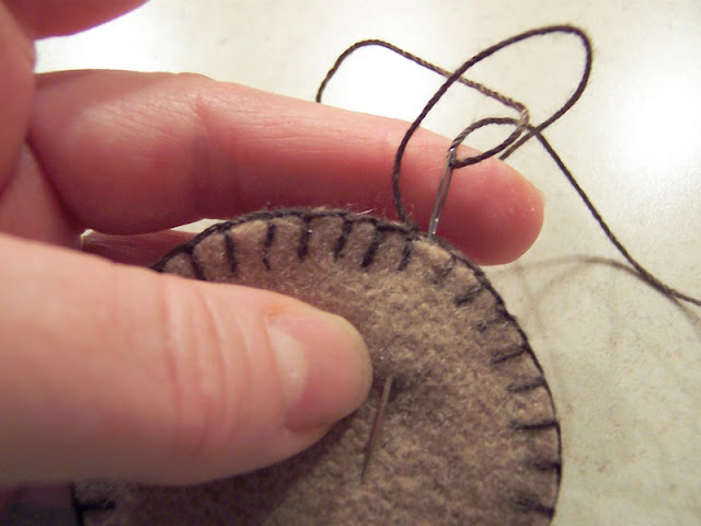 Penny Rugs and More: How to Stitch a Penny Stack; The "3 stack" with a ...