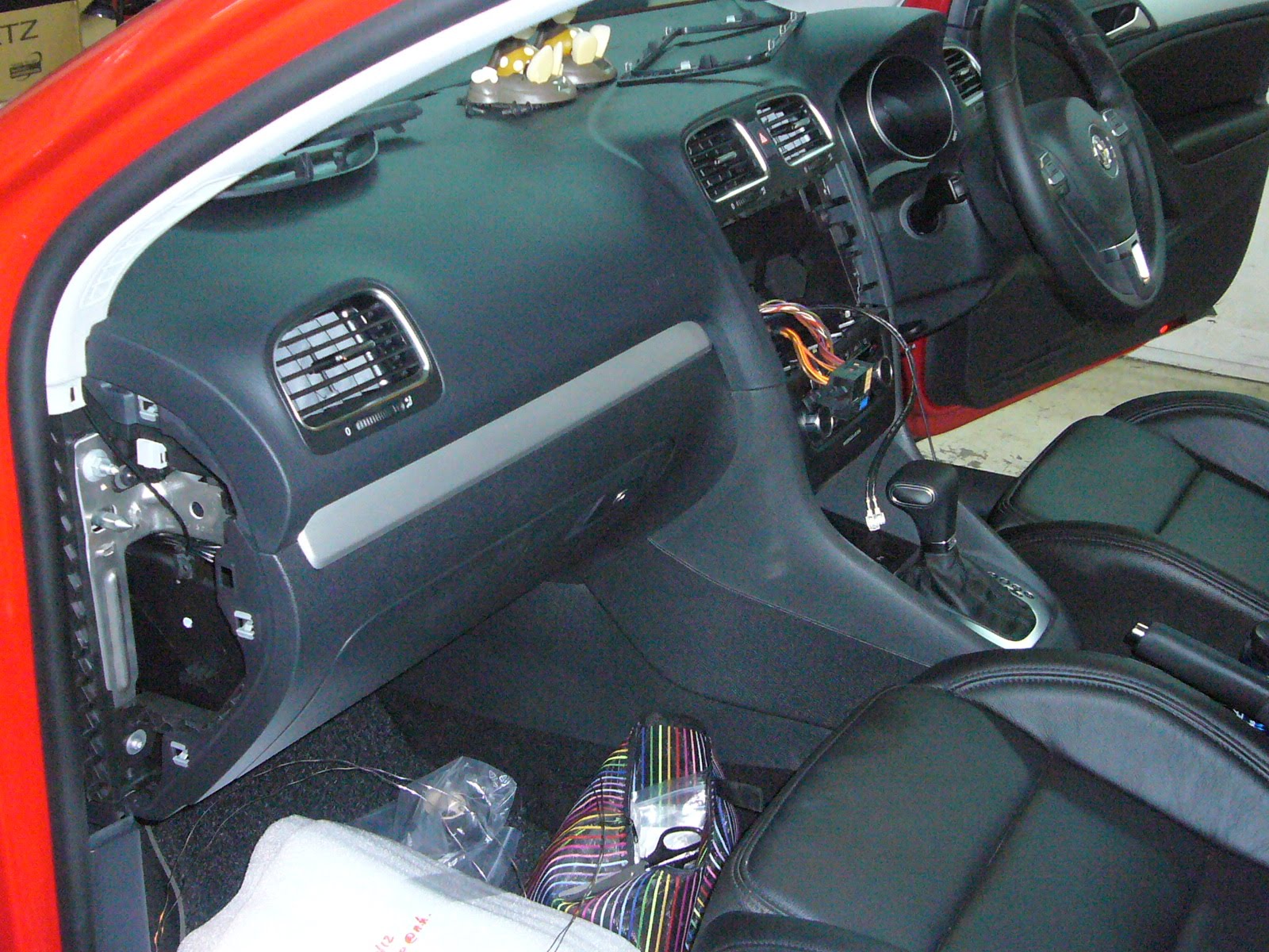 BLISSNDREAMS: Upgrading to RNS510 Radio Navigation system for our VW Golf