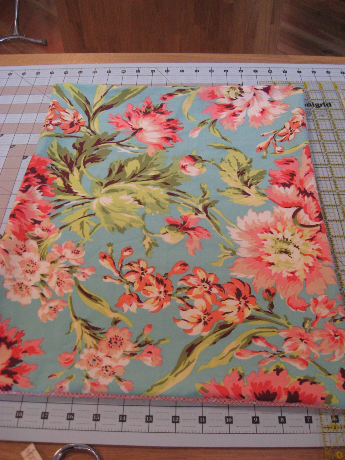 Pugs and Lilacs: A Teahouse And A Sewing Lesson