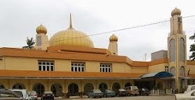 Masjid Daerah Kuala Kangsar / Masjid Ridwaniah .