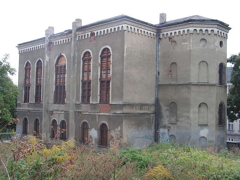 [800px-DzierżoniówSynagogue0004.jpg]