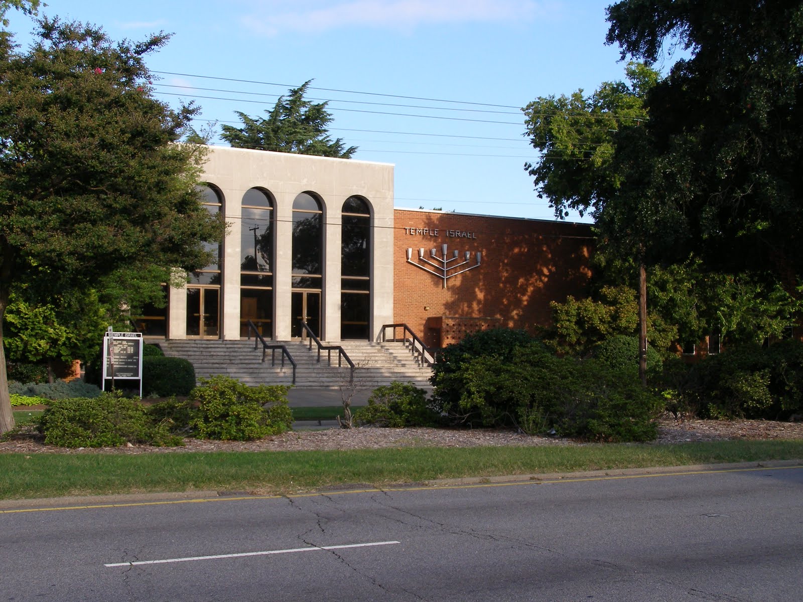 [Norfolk-VA_Temple_Israel_photo_s_Gruber+(3).JPG]