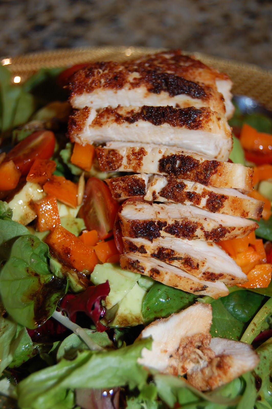 Scratch.Love Mixed Green Salad with Cajun Spiced Chicken