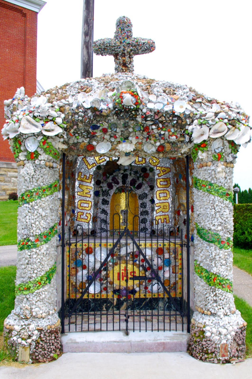 Heather Lucille wi vacation dickeyville grotto (day 1)