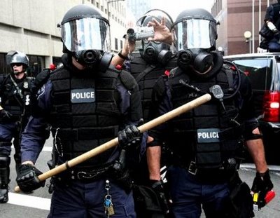 [riot+cops+rnc.jpg]