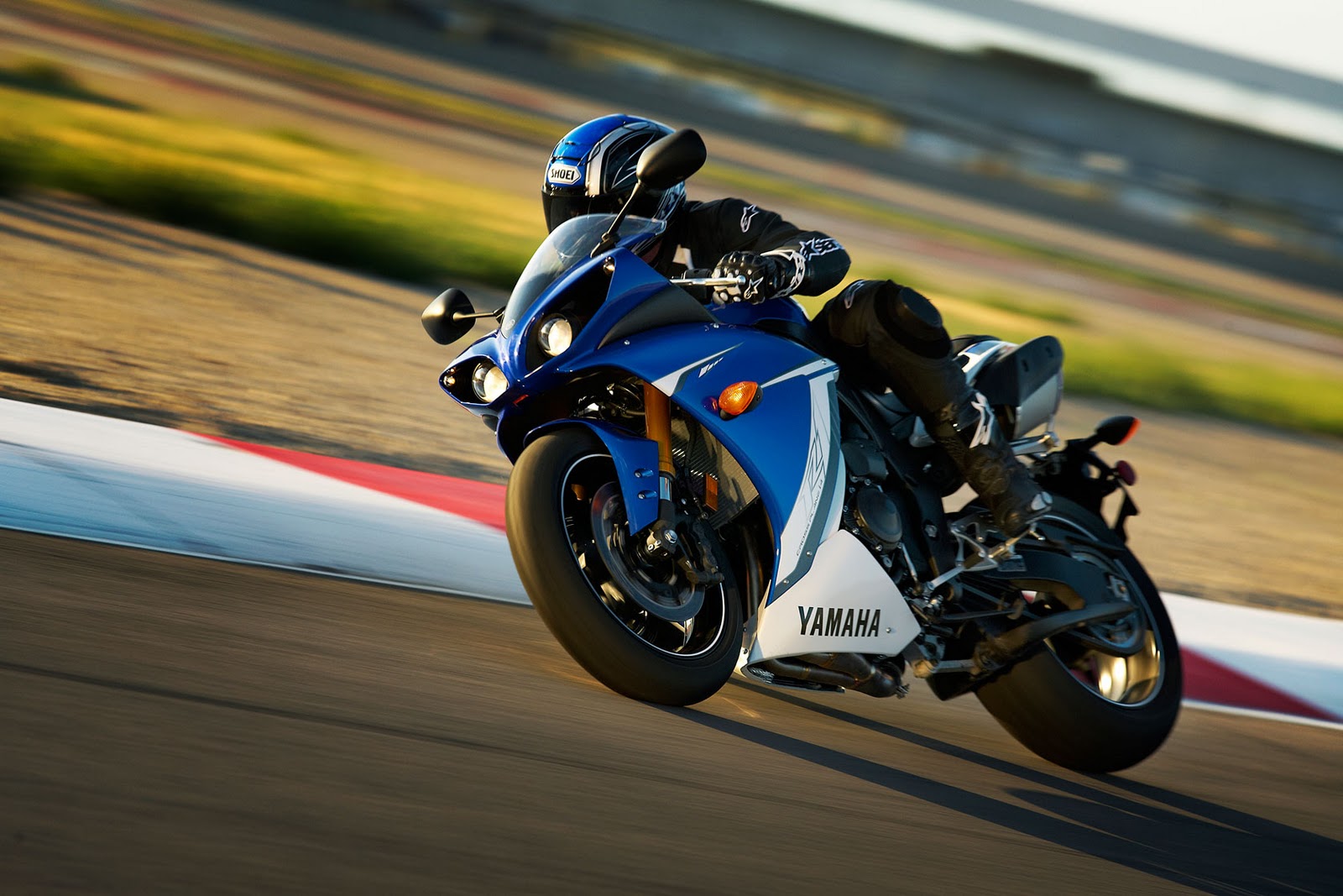 Yamaha YZF-R1 ~ International Motor Sport