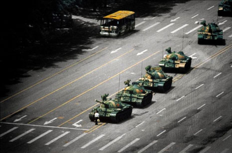 [O+homem+do+tanque+de+Tiananmen.jpg]