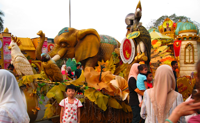Random Shots: Kedah Golden Jubilee - Float Procession